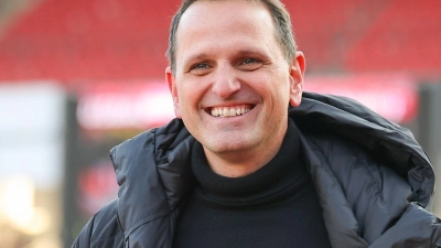 Joti Chatzialexiou freut sich auf einen neuen Verteidiger in Nürnberg. (Archivbild) (Foto: Daniel Karmann/dpa)