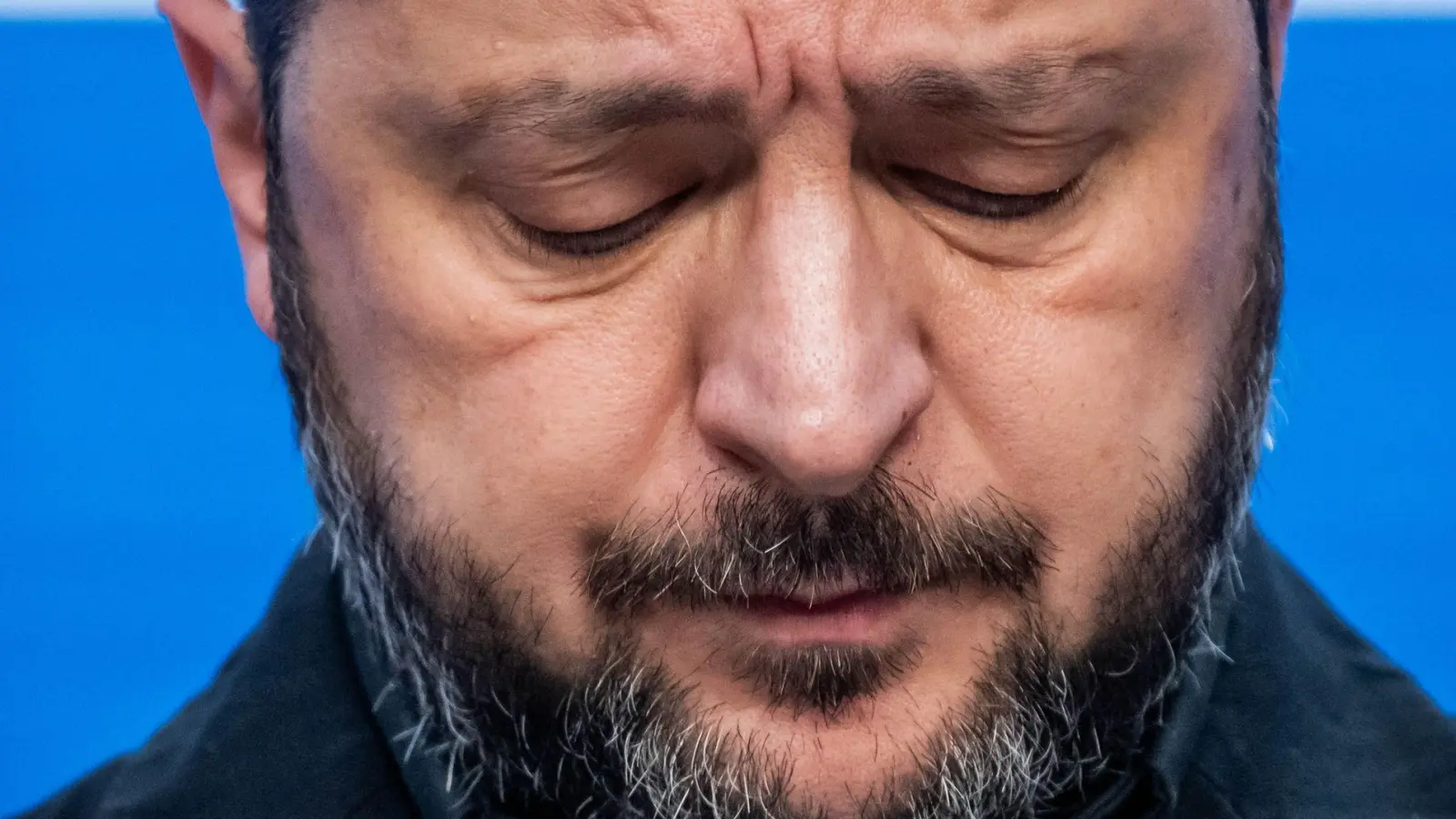 Der ukrainische Präsident Wolodymyr Selenskyj hat sich enttäuscht über die Aussetzung neuer US-Sanktionen gegen Russland gezeigt. (Archivbild) (Foto: Michael Kappeler/dpa)