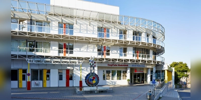 Die Klinik Hallerwiese – Cnopfsche Kinderklinik gehört zu den zentralen Häusern der Nürnberger Gesundheitsversorgung. (Foto: Christine Blei/Diakoneo)