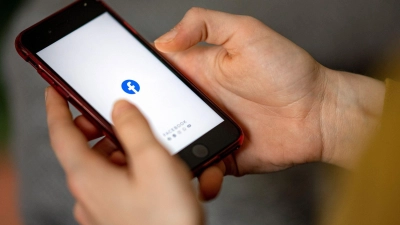 Facebook-Scraping: Betroffene des Datendiebstahls können sich kostenlos einer Sammelklage von Verbraucherschützern anschließen. (Foto: Fabian Sommer/dpa/dpa-tmn)