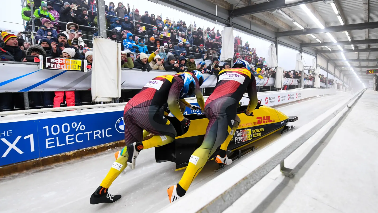 Beim Weltcup in Altenberg, gleichzeitig die Europameisterschaft, durfte Felix Straub mit anschieben. (Foto: Viesturs Lacis)