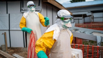 In der Demokratischen Republik Kongo ist das gefährliche Ebola-Fieber ausgebrochen. Behörden sind in Sorge. (Archivbild) (Foto: Jerome Delay/AP/dpa)