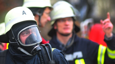 Die Feuerwehr rückte in Marktbergel zu einem vermeintlichen Brand eines Zweifamilienhauses aus. (Symbolbild: Jim Albright)