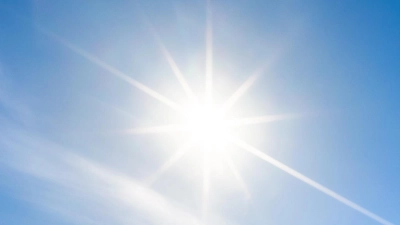 Die Umstellung der Großwetterlage sorgt wohl bis auf Weiteres für ungewöhnlich heißes Hochsommerwetter. (Symbolbild: Mirko Fryska)