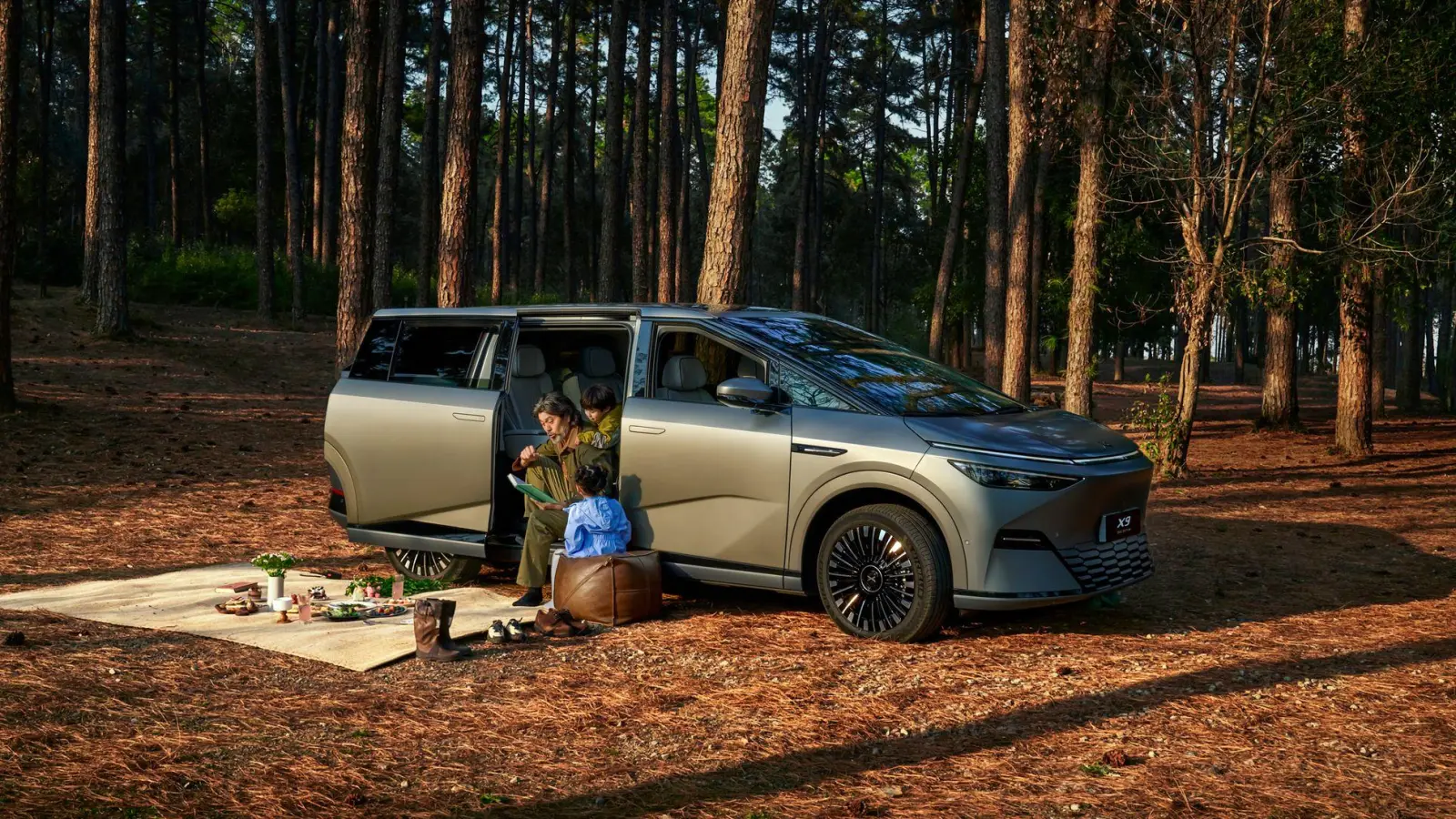 Neue Modelle für Familien: Chinesische Vans wie der Xpeng X9 werden auch für den europäischen Markt erwartet. (Foto: Xpeng/dpa-tmn)