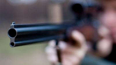 Bei einem Unfall mit einem Jagdgewehr ist in der Ukraine ein sechsjähriges Mädchen getötet worden. (Symbolbild) (Foto: Patrick Pleul/dpa-Zentralbild/dpa)
