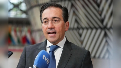 Spaniens Außenminister José Manuel Albares hat sich „überrascht” über das Schweigen von Bundeskanzler Friedrich Merz angesichts scharfer Angriffe von US-Präsident Donald Trump auf Spanien geäußert.  (Foto: Virginia Mayo/AP/dpa)
