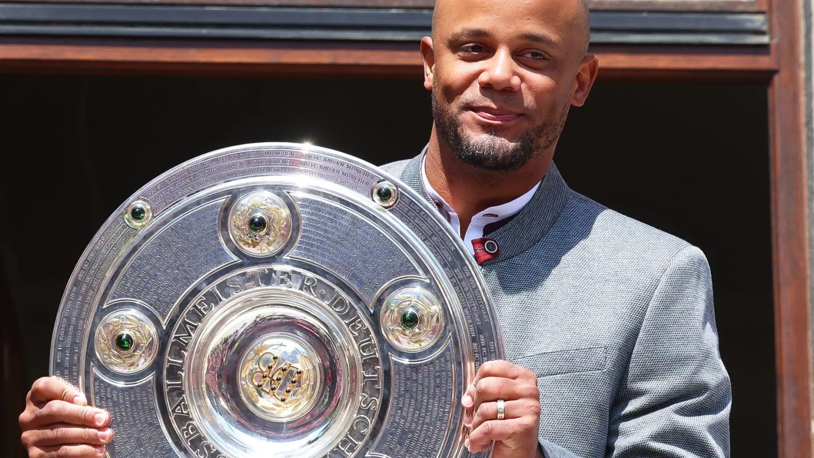 Trainer Vincent Kompany freut sich auf Zeit mit der Familie. (Foto: Karl-Josef Hildenbrand/dpa)