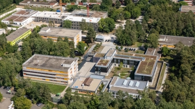 Der 34-Jährige ist inzwischen wieder im Bezirksklinikum in Erlangen untergebracht. (Foto: NEWS5 / Ferdinand Merzbach)