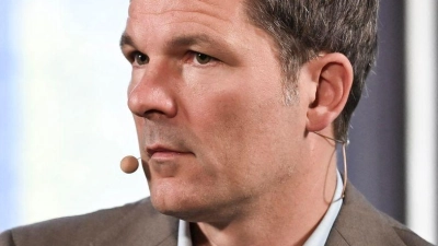 Gegen ihn wird ermittelt: SPD-Spitzenkandidat Steffen Krach. (Archivbild) (Foto: Jens Kalaene/dpa)