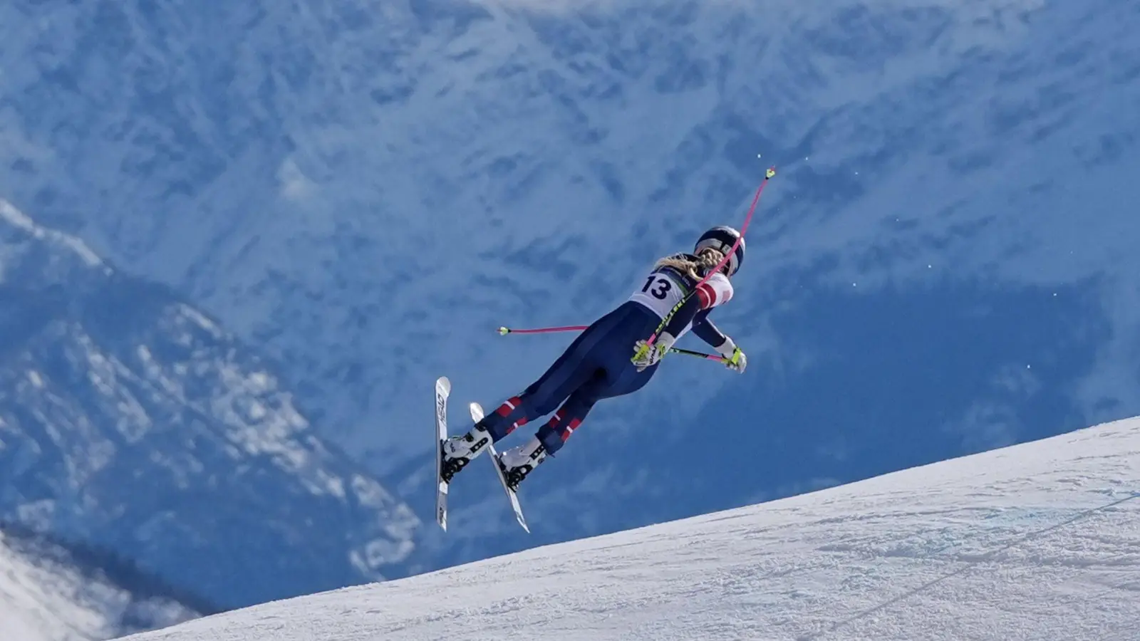 Bei ihrem heftigen Sturz während der Olympia-Abfahrt erlitt Lindsey Vonn eine schwere Beinverletzung. (Archivbild) (Foto: Jacquelyn Martin/AP/dpa)