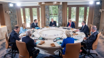 Haben sich überraschend auf eine gemeinsame Erklärung zum Nahost-Konflikt geeinigt: Donald Trump und die anderen Teilnehmer des G7-Gipfels in Kanada. (Foto: Michael Kappeler/dpa-Pool/dpa)