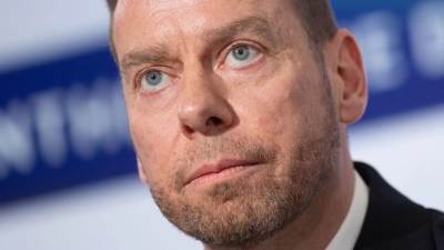 „Sowohl in Deutschland als auch in Europa sind diese Dimensionen bisher einmalig“, sagte der Leiter des Zollkriminalamtes, Tino Igelmann, bei einer Pressekonferenz in Köln.  (Foto: Rolf Vennenbernd/dpa)