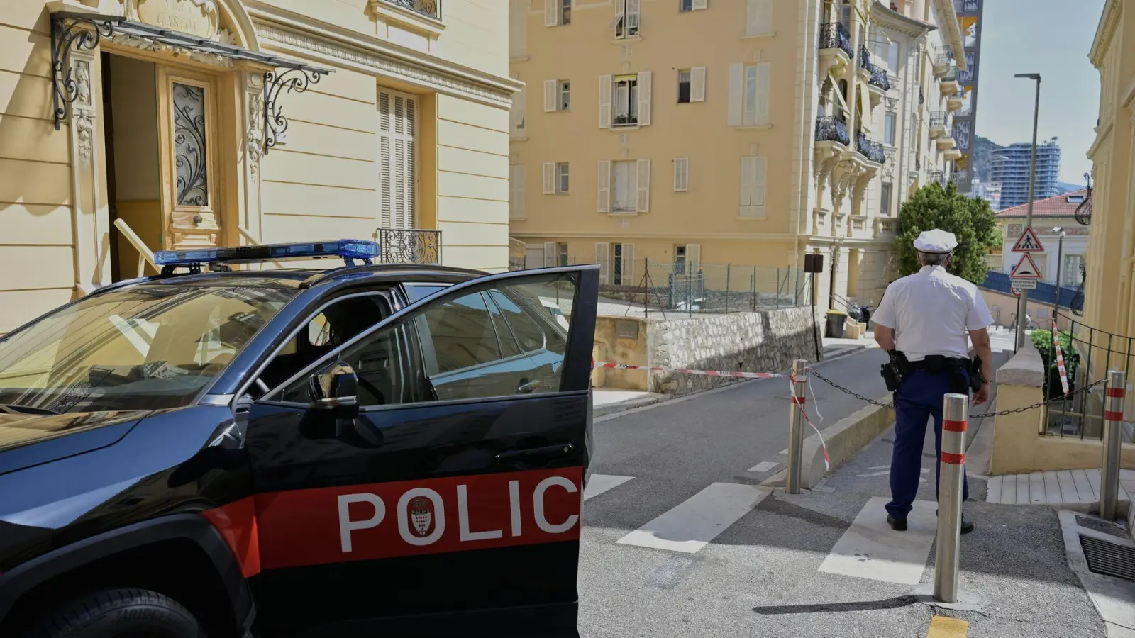 Noch immer schwebt nach der Explosion in Monaco eine Frau in Lebensgefahr. (Foto: Philippe Magoni/AP/dpa)