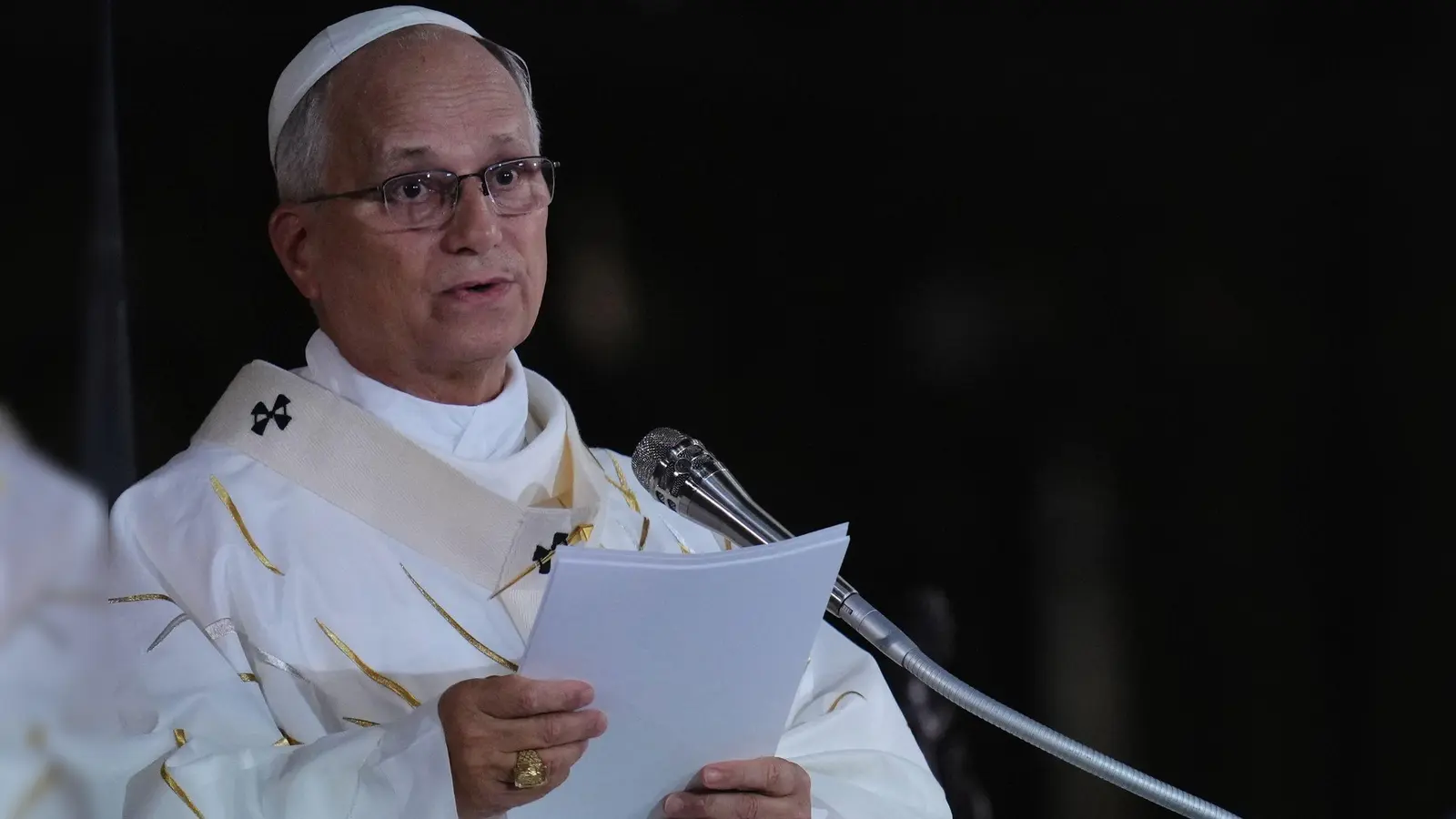 Papst Leo XIV. warnt vor einem neuen Wettrüsten. (Foto: Aurelien Morissard/AP/dpa)