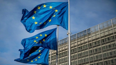 Die EU soll nach Einschätzung von deutsch-französischen Ökonomen Freihandelsabkommen vorantreiben. (Archivbild) (Foto: Michael Kappeler/dpa)