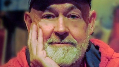 Seit Anfang der 80er-Jahre bildeten Henni Nachtsheim (rechts) und Gerd Knebel das Komiker-Duo Badesalz. (Archivbild) (Foto: Gaby Bresslein/Badesalz/dpa)