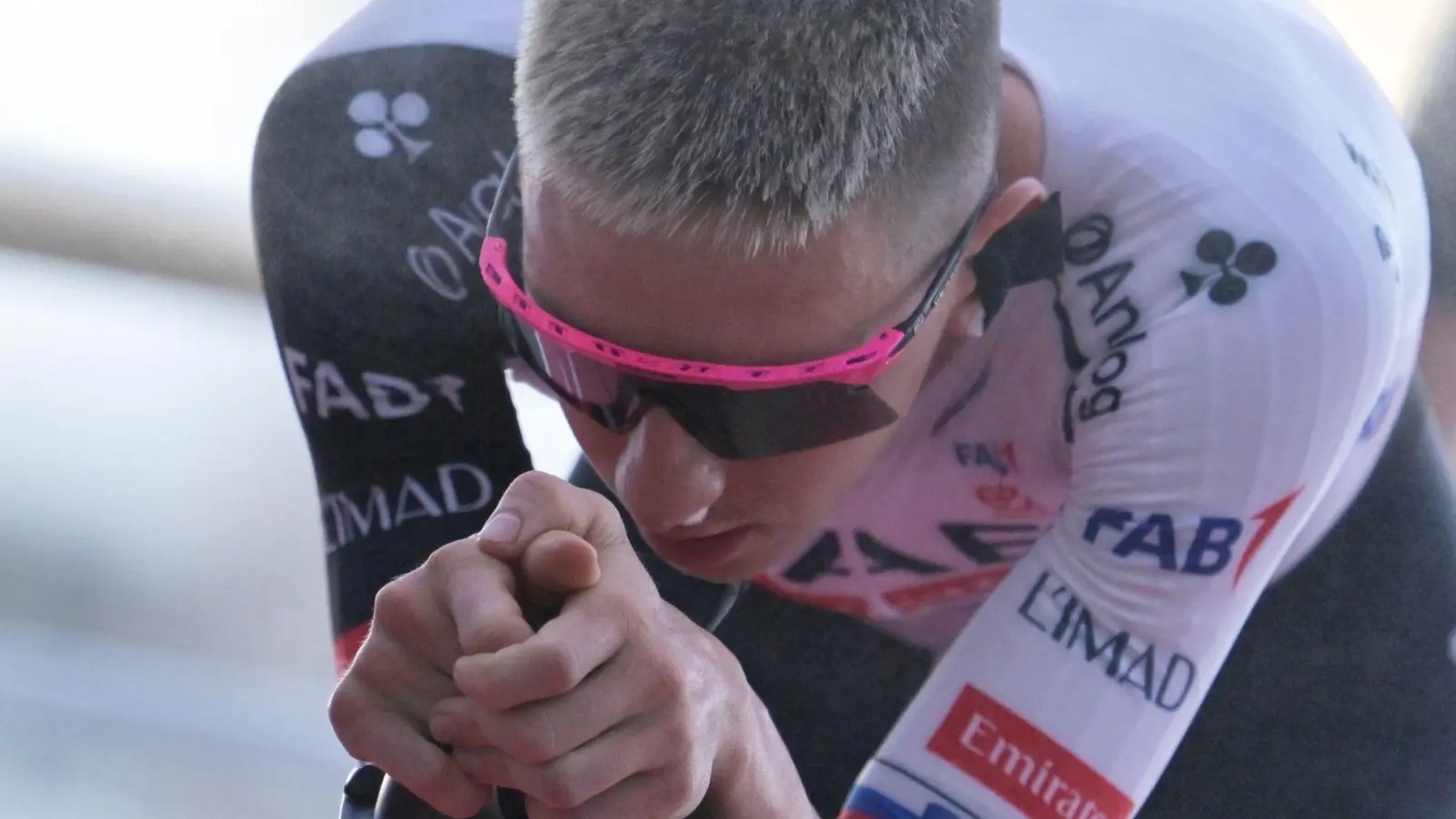 Tadej Pogacar muss nach einem Sturz bei der Vuelta aufgeben. (Archivbild) (Foto: Philippe Magoni/AP/dpa)
