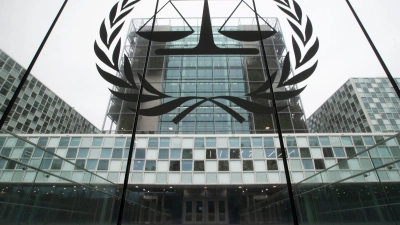 Der Internationale Strafgerichtshof (IStGH) in Den Haag geht gegen Anführer der Taliban vor.  (Foto: Peter Dejong/AP/dpa)