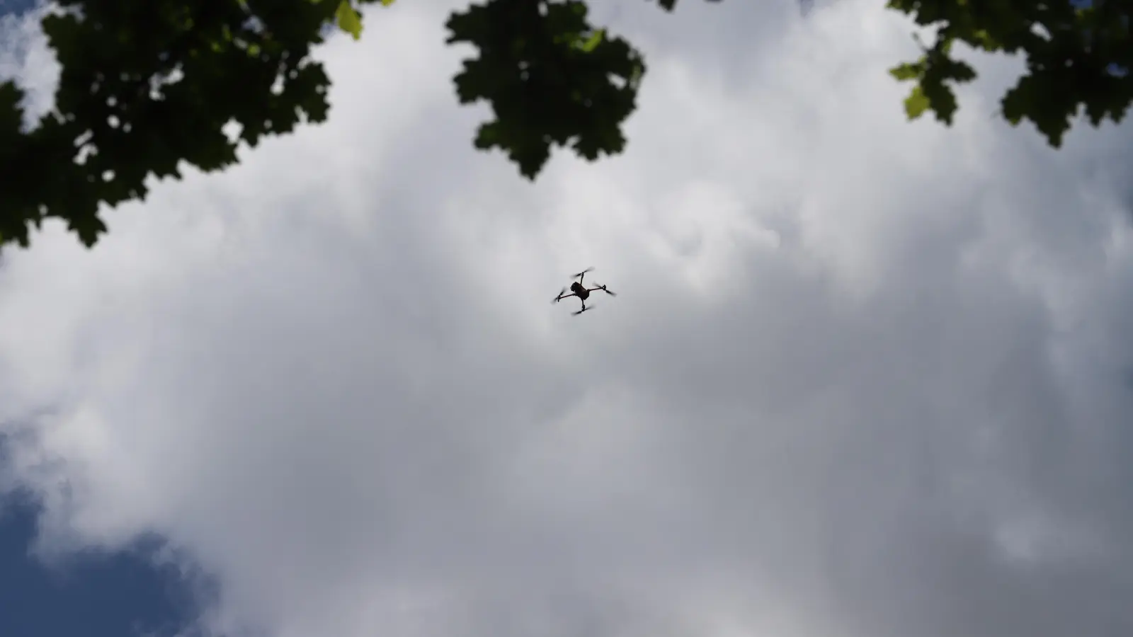 Eine große Einsatzübung beschäftigte am Samstag, 17. Mai, die Freiwilligen Feuerwehren (FFW) Ansbach und Brodswinden sowie das Bayerische Rote Kreuz. (Foto: Oliver Herbst)