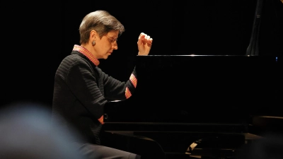 Birgit Nerdinger beim Abschlusskonzert des Feuchtwanger Klaviersymposiums (Foto: Thomas Wirth)