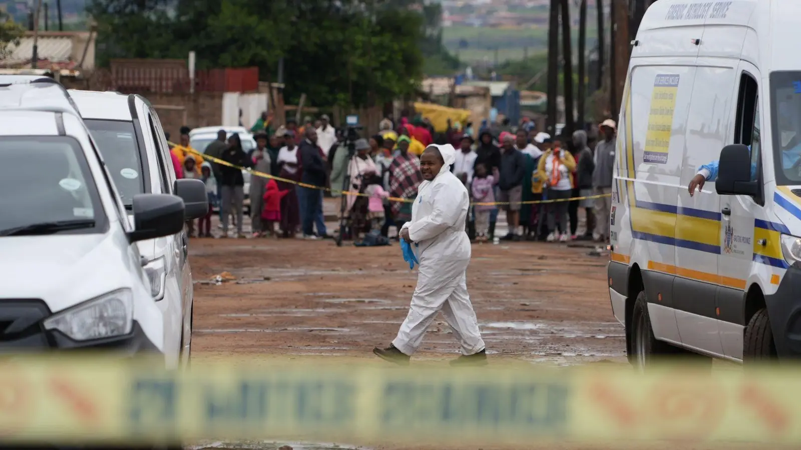 Die Tat geschah nachts im Township Bekkersdal bei Johannesburg. (Foto: Alfonso Nqunjana/AP/dpa)