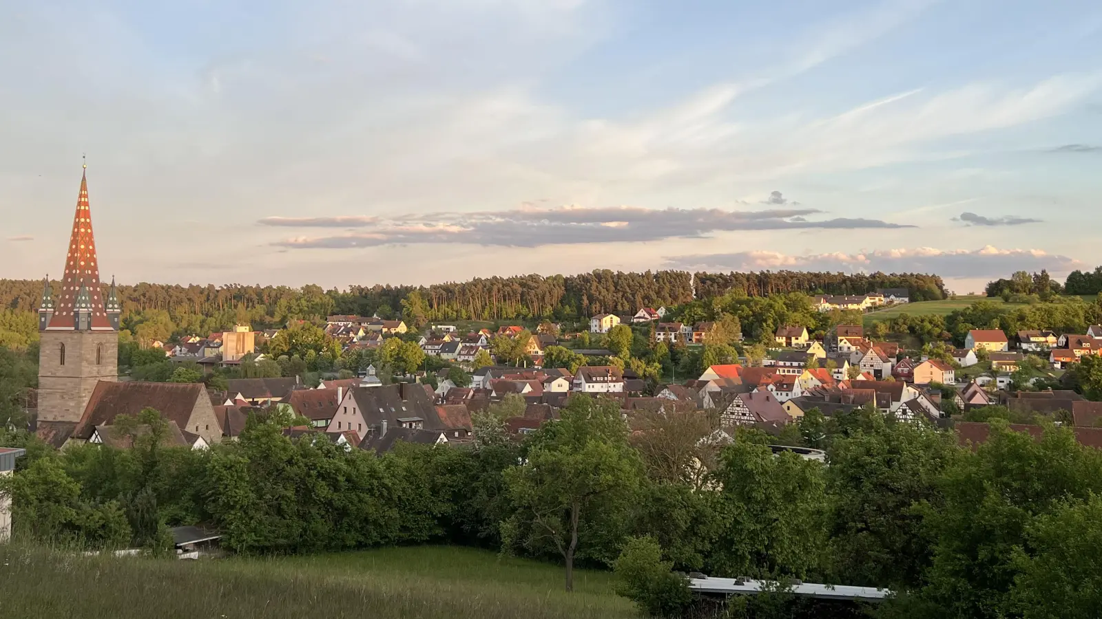 Erfreulicher Haushaltsbericht aus der Kämmerei: Die Finanzlage des Markts Dietenhofen stellt sich besser dar als zunächst gedacht. (Foto: Yvonne Neckermann)