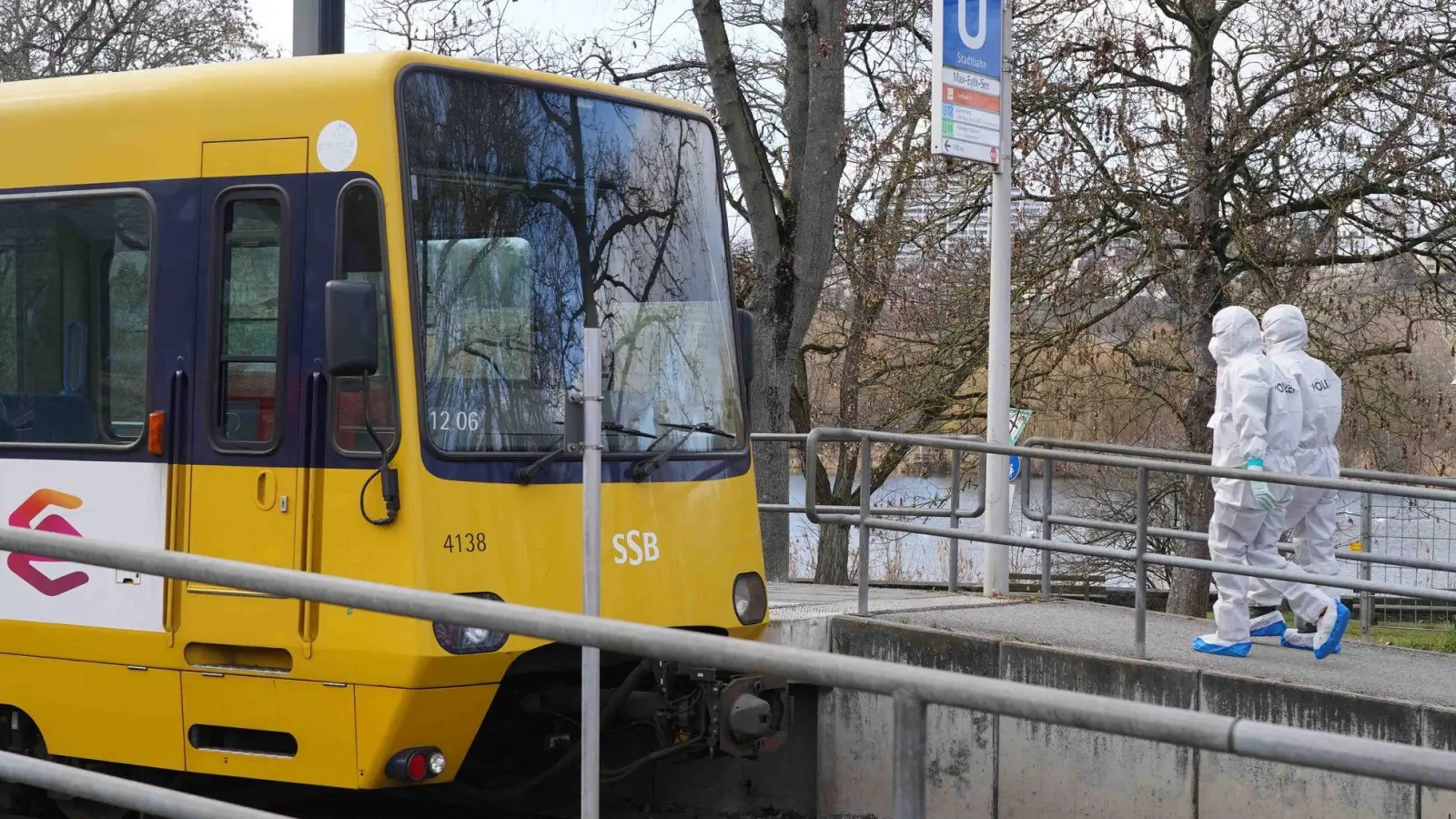 Ein Zwölfjähriger ist bei einem Unfall mit einer Straßenbahn tödlich verletzt worden. (Foto: Andreas Rosar/dpa)