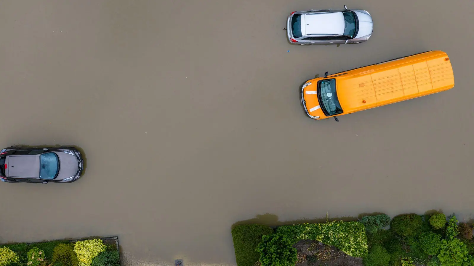 Besonders viel Regen fiel am Niederrhein. (Foto: Christoph Reichwein/dpa)