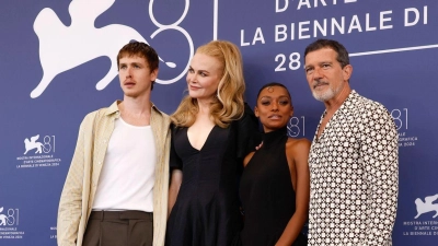 Das Filmteam von „Babygirl“ vor der Premiere in Venedig (Archivbild). (Foto: Joel C Ryan/Invision/AP/dpa)