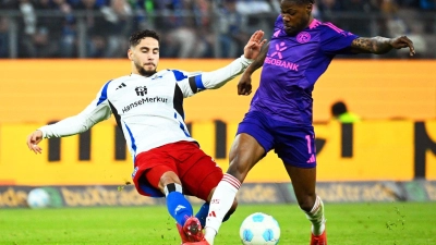 Ging als HSV-Kapitän voran: Ludovit Reis (l) (Foto: Gregor Fischer/dpa)