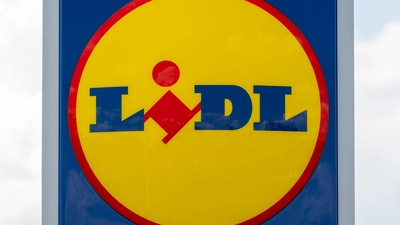 Lidl baut ein Pub in Nordirland. (Archivbild) (Foto: Hendrik Schmidt/dpa)