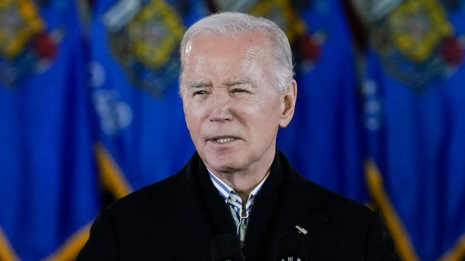 US-Präsident Joe Biden begnadigt elf Menschen, die wegen Drogendelikten verurteilt wurden. Die Rechtslage nach der diese Fälle beurteilt werden, hat sich mit der Zeit sehr verändert. (Foto: Morry Gash/AP/dpa)