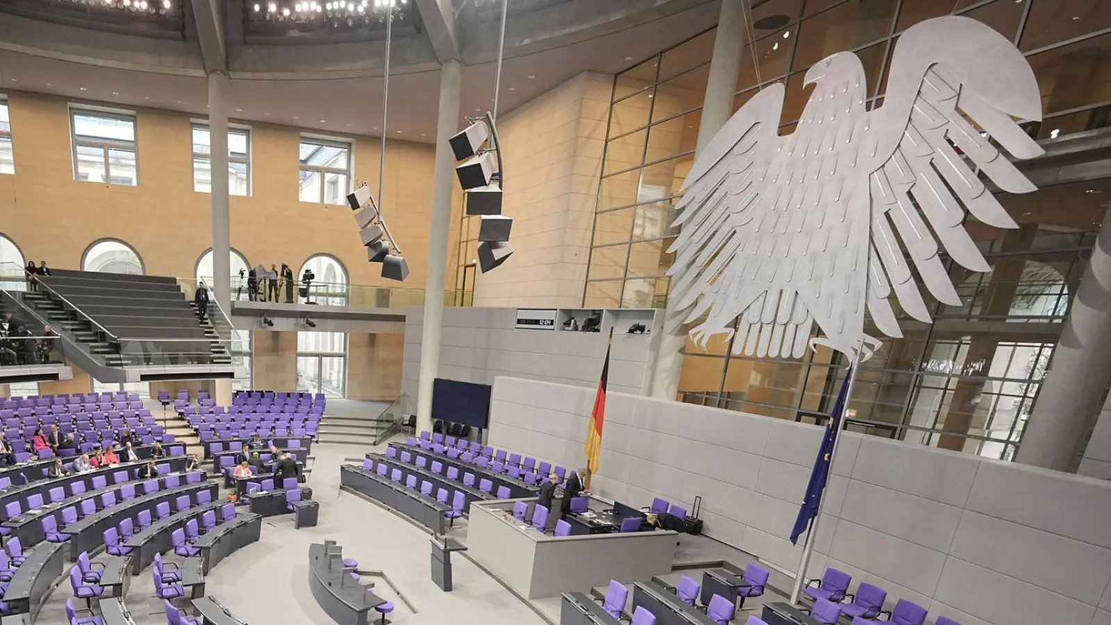 Im neu gewählten Bundestag sind Frauen mit einem Anteil von 32,4 Prozent deutlich unterrepräsentiert. (Archivbild) (Foto: Michael Kappeler/dpa)