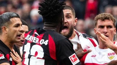 Hitziges Duell zwischen Leverkusen und Stuttgart. (Foto: Marius Becker/dpa)
