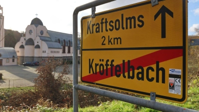 Nach der Sichtung eines silbernen Autos hofft die Polizei nun auf Zeugenhinweise. (Archivbild) (Foto: Christian Lademann/dpa)