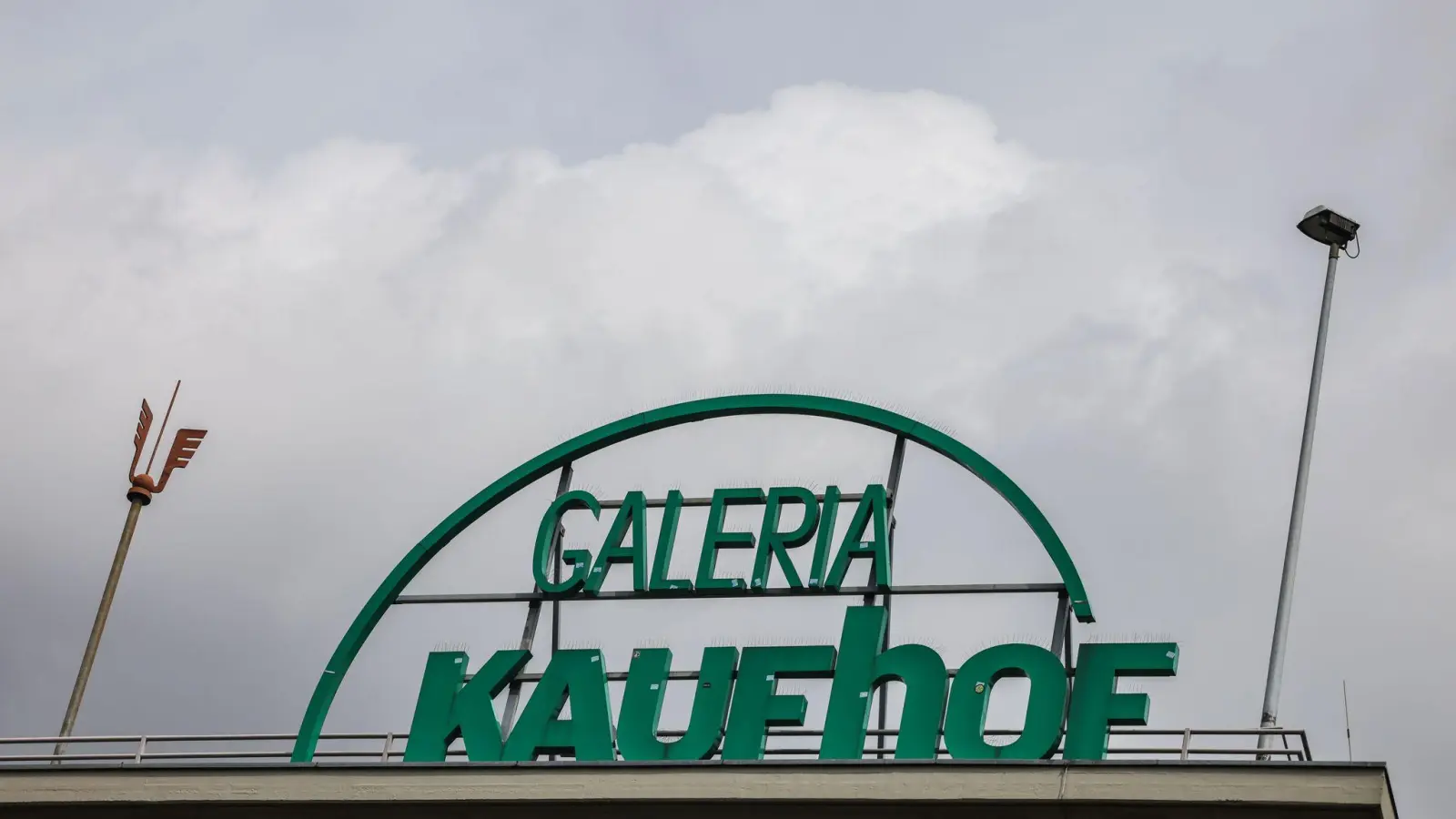 Auch drei Galeria-Filialen in Köln befinden sich auf der Liste. (Foto: Oliver Berg/dpa)