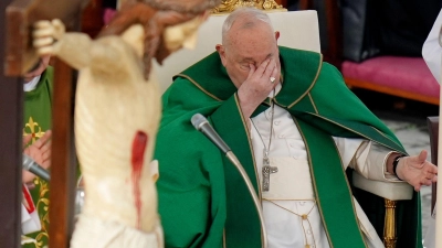 Mit seinen 88 Jahren ist Franziskus inzwischen der zweitälteste Papst der Geschichte. (Archivbild) (Foto: Alessandra Tarantino/AP/dpa)