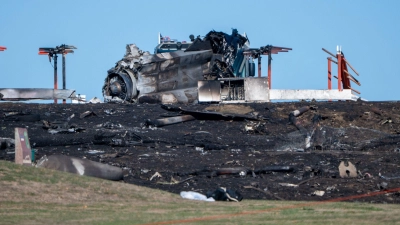 Die Maschine wurde völlig zerstört.  (Foto: Harald Tittel/dpa)