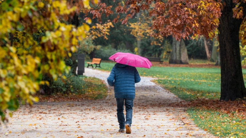 Das Wetter soll am Wochenende wechselhaft werden. (Symbolbild) (Foto: Daniel Vogl/dpa)