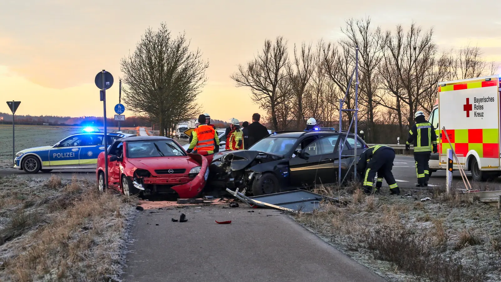 Am frühen Dienstag kam es zwischen Aurach und Neuenstetten an der Kreuzung Eyerlohe in Richtung Hilsbach zu einem Unfall. (Foto: Tizian Gerbing)