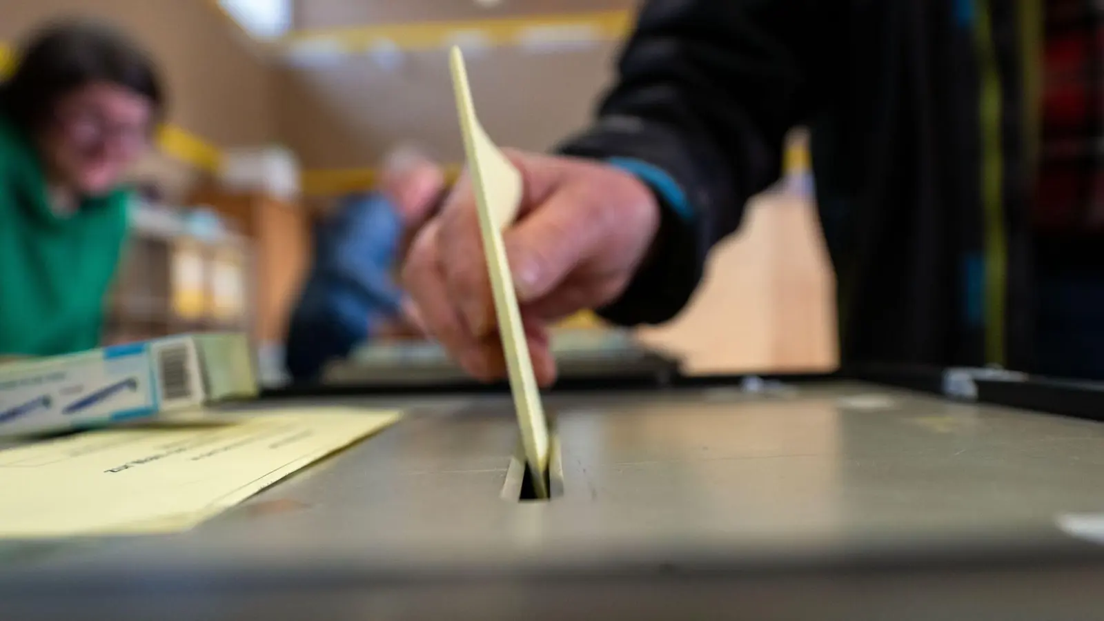 Innerhalb der nächsten drei Monate müssen die Wahlberichtigten in Hiltpoltstein nun wieder einen Bürgermeister wählen. (Symbolbild) (Foto: Pia Bayer/dpa)