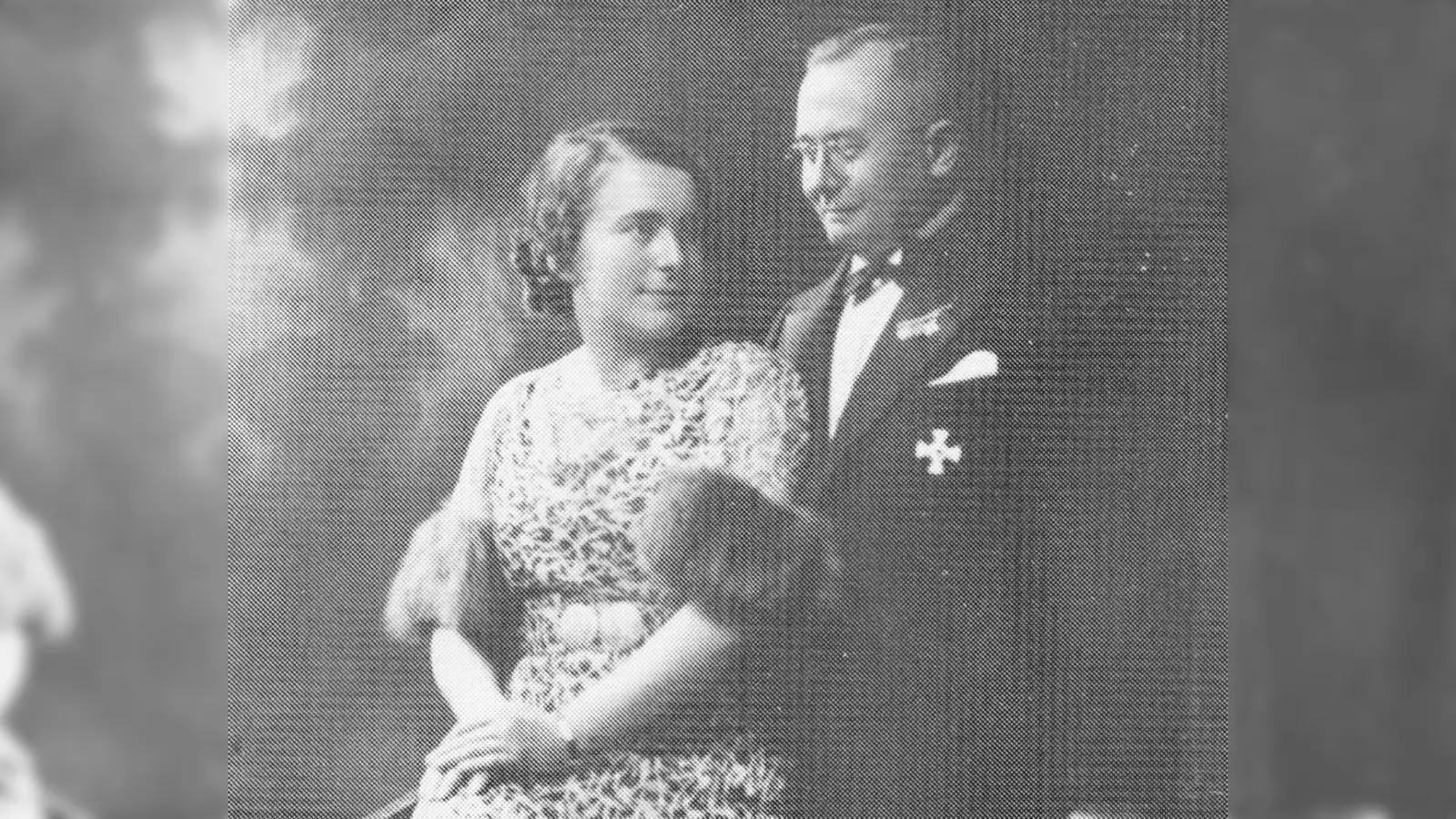 Christine Schmotzer mit ihrem Mann Hans. (Repro: WZ-Archiv)