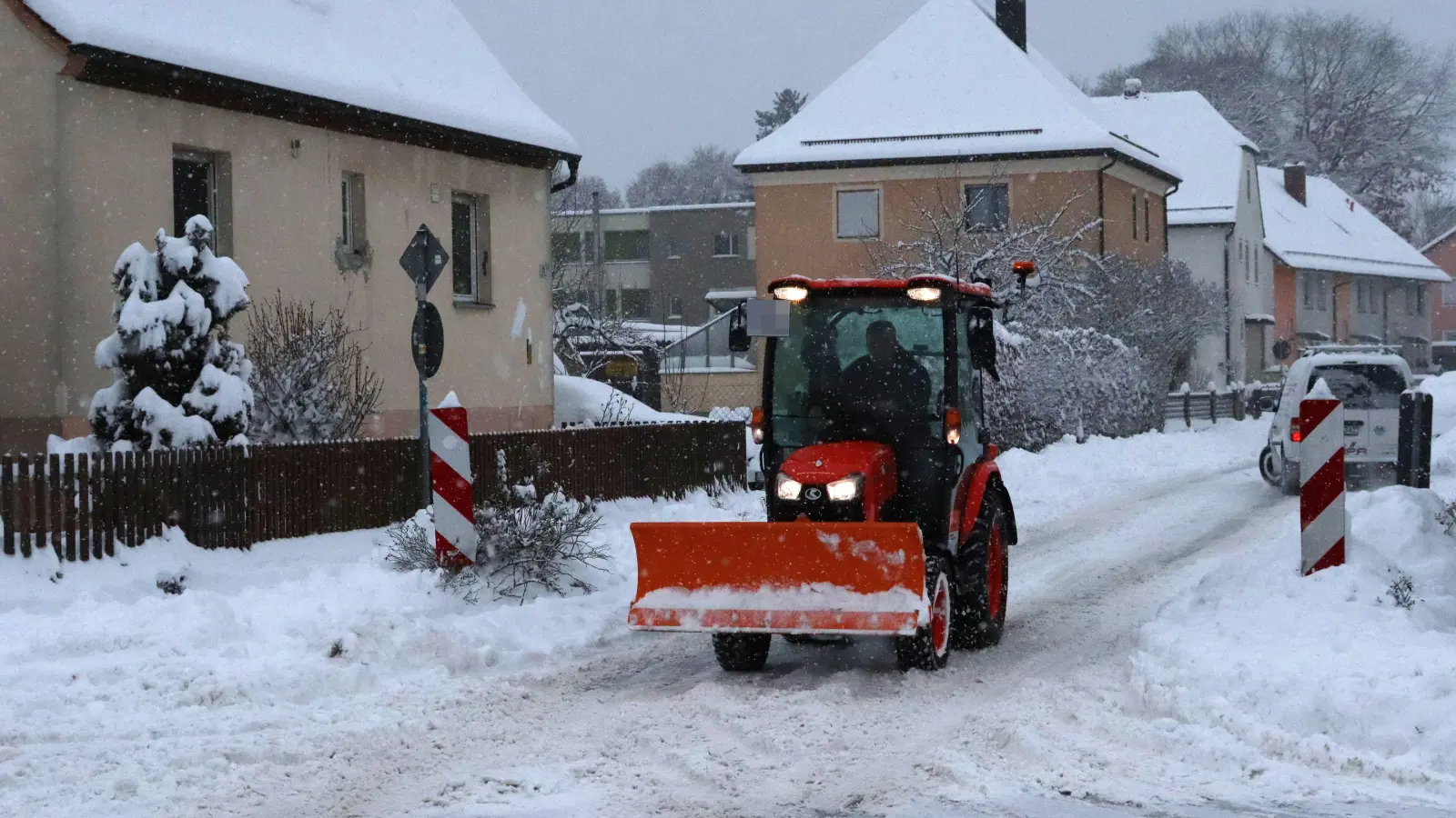  Ob groß oder klein: Heute sind alle Räumfahrzeuge gefragt.  (Foto: Antonia Müller)