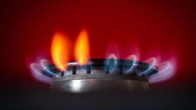 Zuvor gemachten Angaben der EU-Kommission zufolge basieren etwa zwei Drittel der russischen LNG- und Pipeline-Gasimporte auf bestehenden langfristigen Verträgen. Der Rest wird auf kurzfristiger Spot-Basis geliefert. (Foto: Frank Rumpenhorst/dpa)