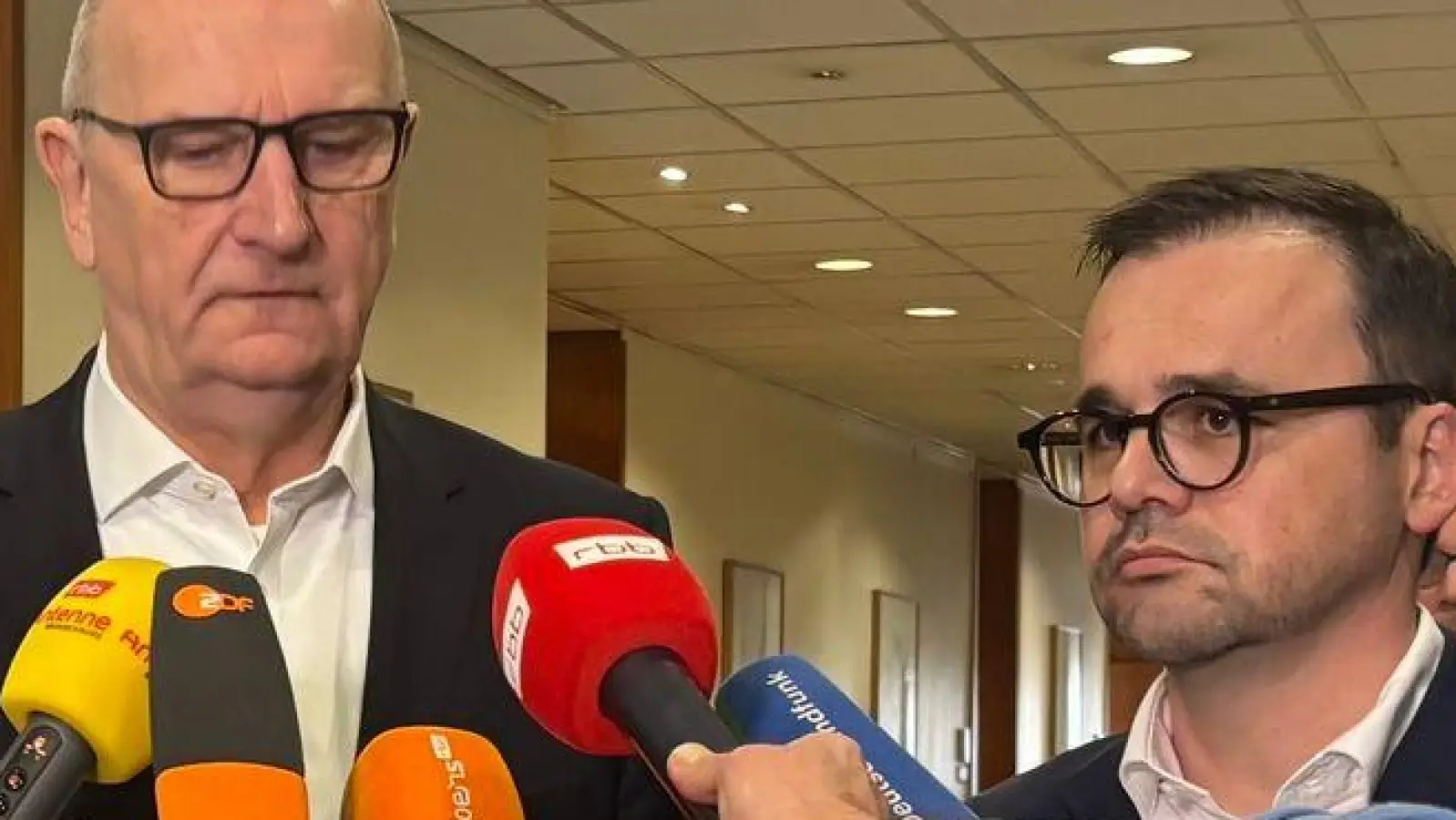 Die SPD von Ministerpräsident Dietmar Woidke und die CDU von Landeschef Jan Redmann stehen vor dem Abschluss der Koalitionsverhandlungen. (Archivbild) (Foto: Oliver von Riegen/dpa)