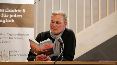 Stellte sein Buch „Grenzland” vor: der Autor Werner Nennich. (Foto: Martina Kramer)