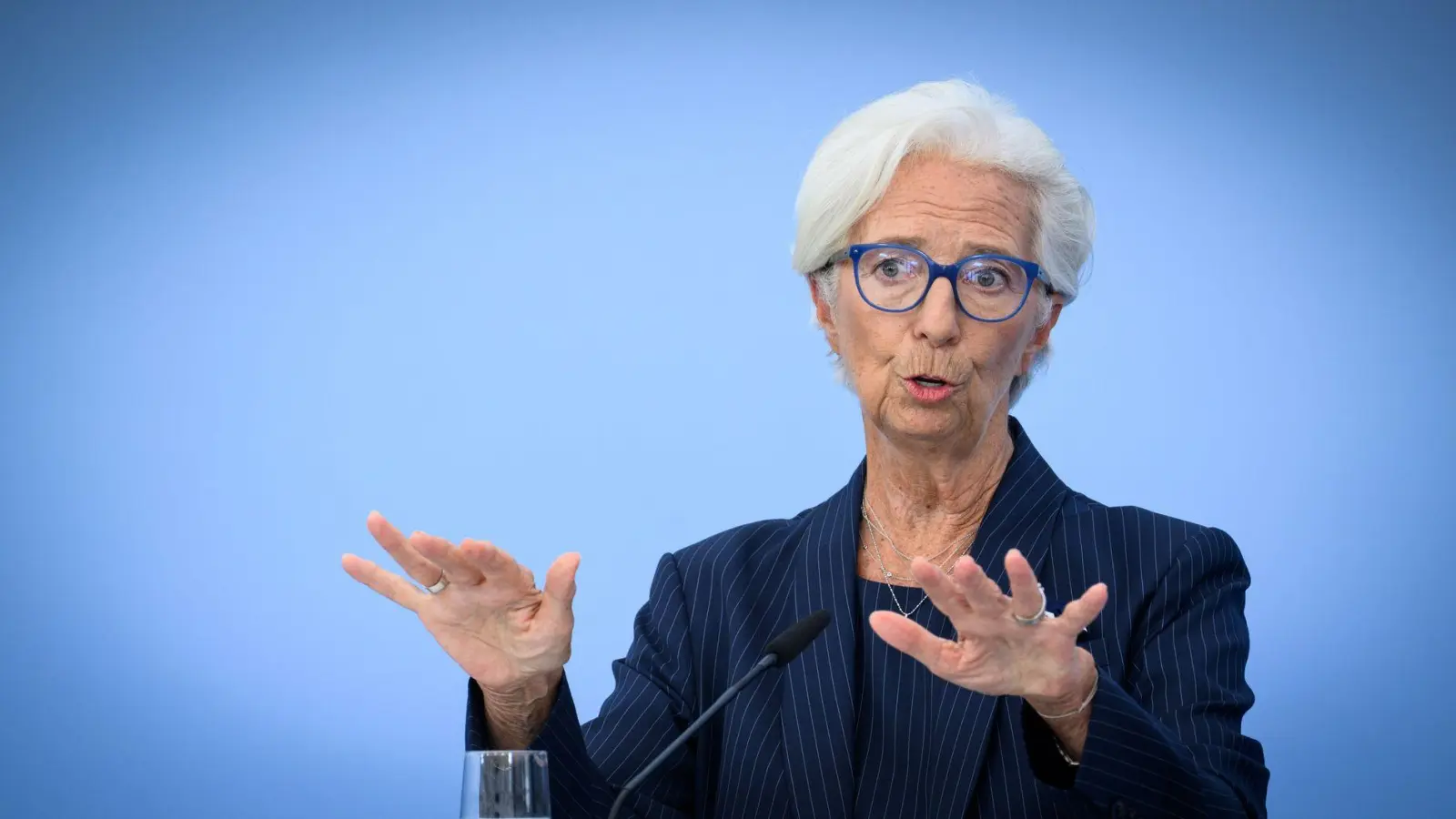 Präsidentin Christine Lagarde hat die EZB durch unsichere Zeiten gesteuert, Anfang Februar tritt sie vorzeitig zurück. (Archivbild) (Foto: Bernd von Jutrczenka/dpa)