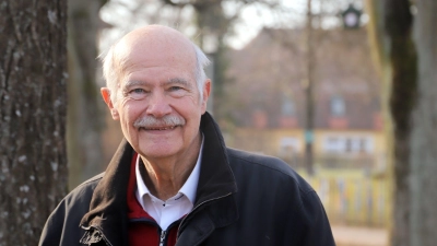 Der Neuendettelsauer Theologe Dr. Karl-Heinz Röhlin tritt auch als Mundartautor auf. (Foto: Oliver Herbst)