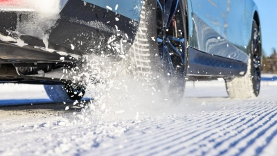 Welche Winterreifen sind wirklich empfehlenswert? Das hat die GTÜ gemeinsam mit der „Auto Zeitung“ und dem Auto-, Motor- und Radfahrerbund Österreich (ARBÖ) getestet. (Foto: GTÜ/dpa-tmn)